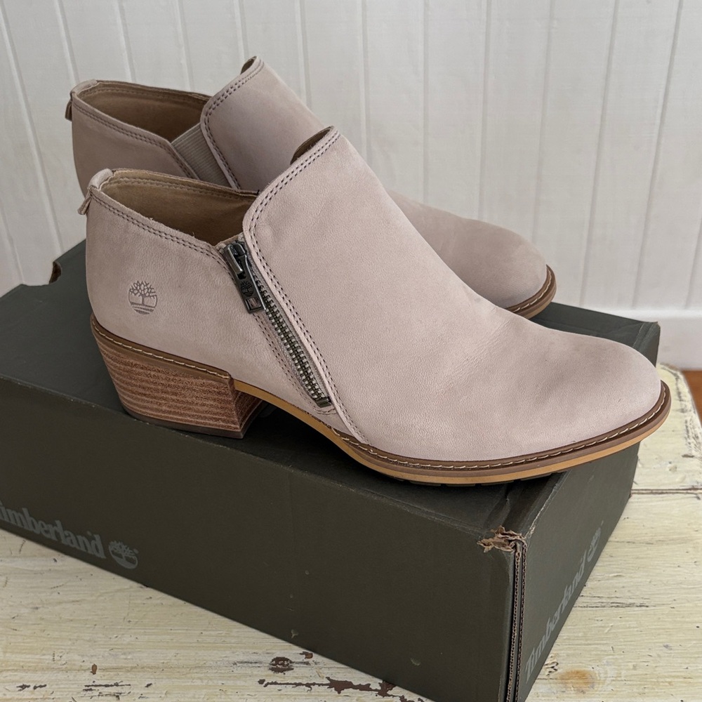 Timberland Women's Light Tan Ankle Boots